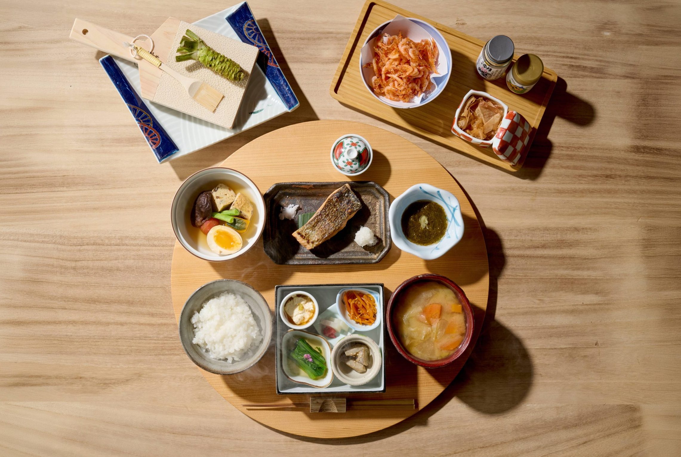 おちあいろうの朝食