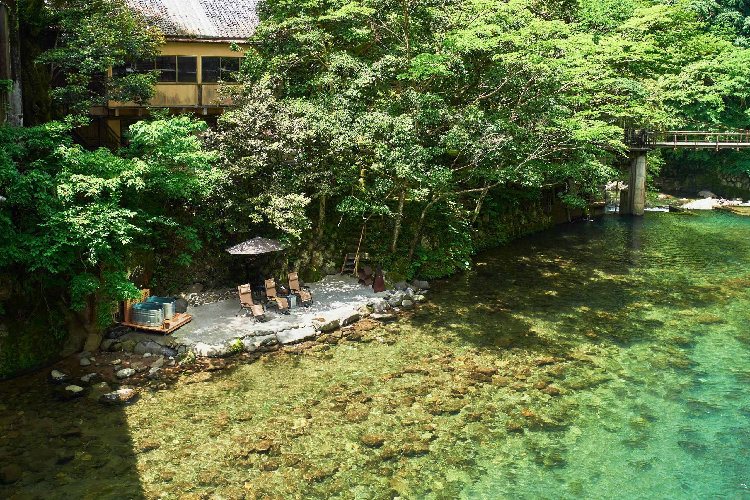 おちあいろうのお風呂・川辺サウナ
